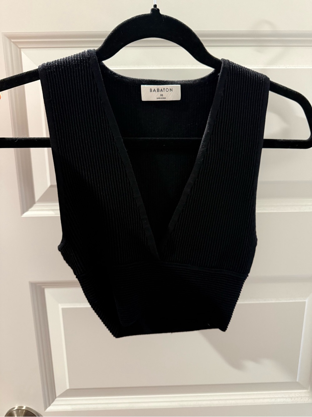 Babaton Black Deep V Ribbed Knit Tank